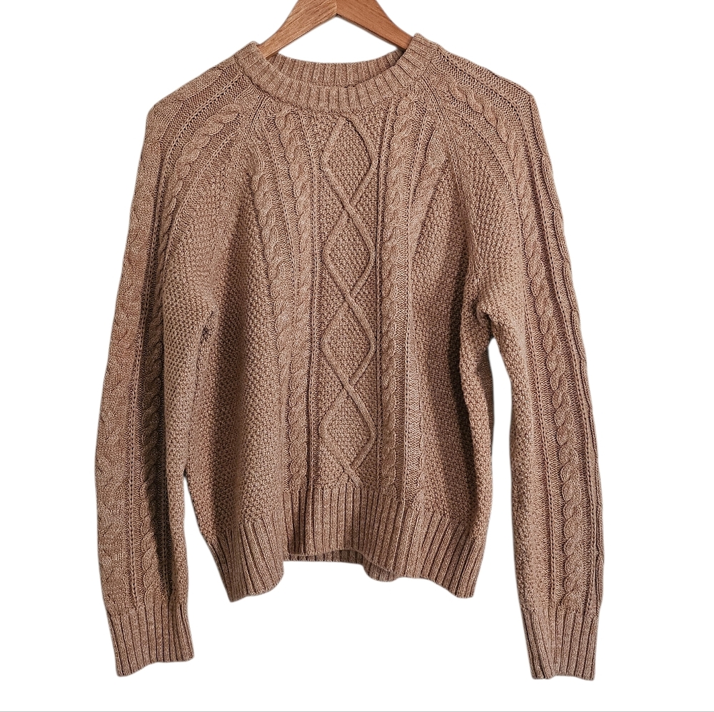 Gap Women's Crew Neck Cable Knit Preppy Beige Fisherman Sweater, Size M